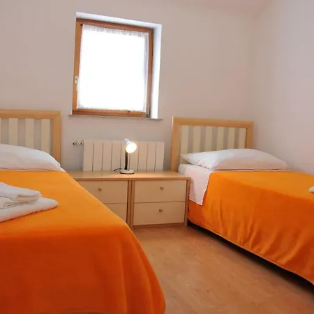 Apartment Toic