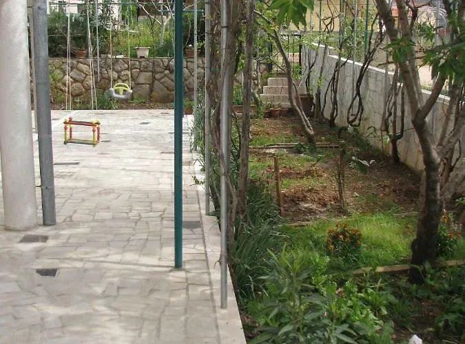 Toic * קרס